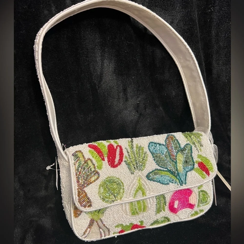 💚❤️Viral tik tok Made in India Tropical beaded shoulder bag-NWT❤️💚